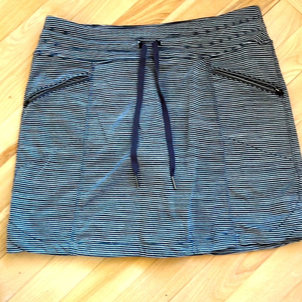 Athleta skirt black white striped size small S
